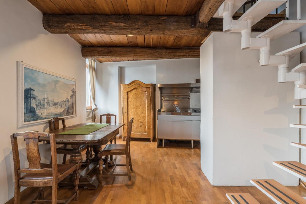Cozy Wooden Apt In Piazza Navona Apartment Rome Exterior photo