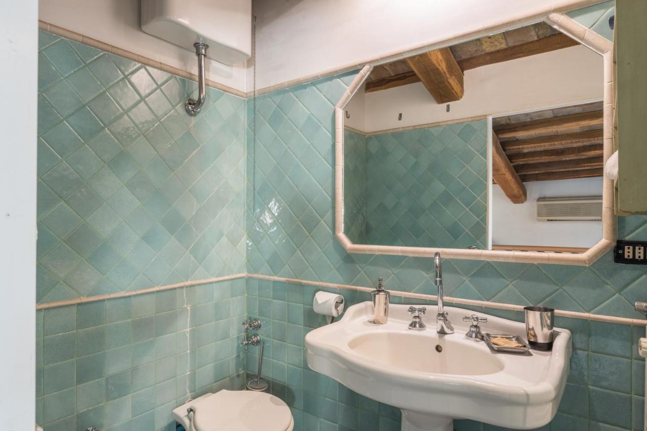 Cozy Wooden Apt In Piazza Navona Apartment Rome Exterior photo